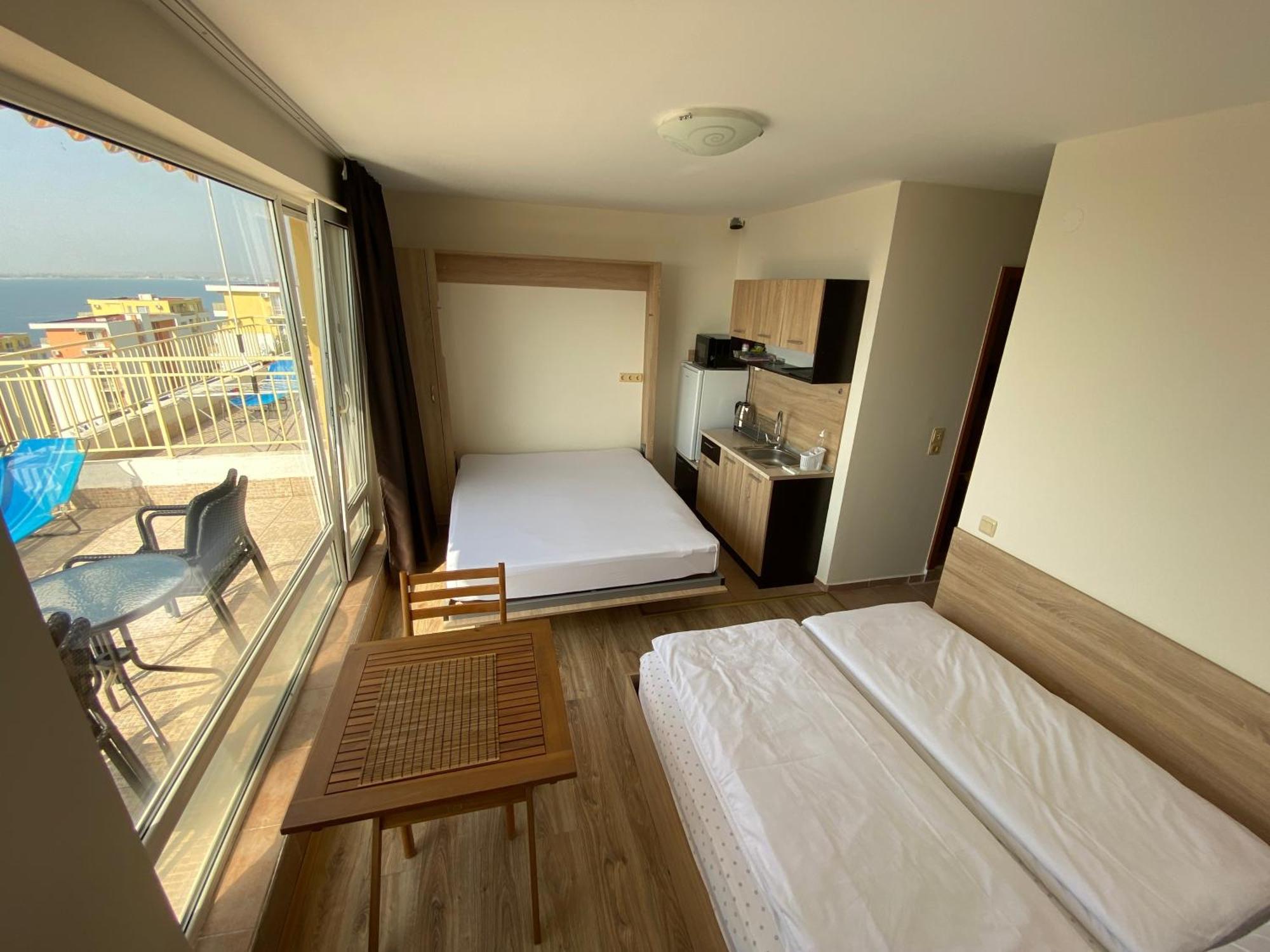 Sea View Panoramic Apartments, Fort Noks Crown Club سفيتي فلاس الغرفة الصورة